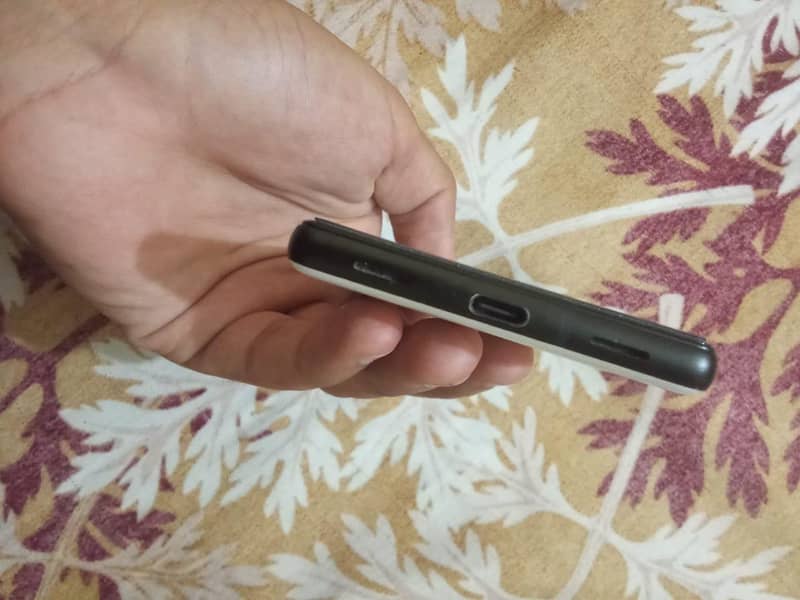 Google Pixel 6a 1