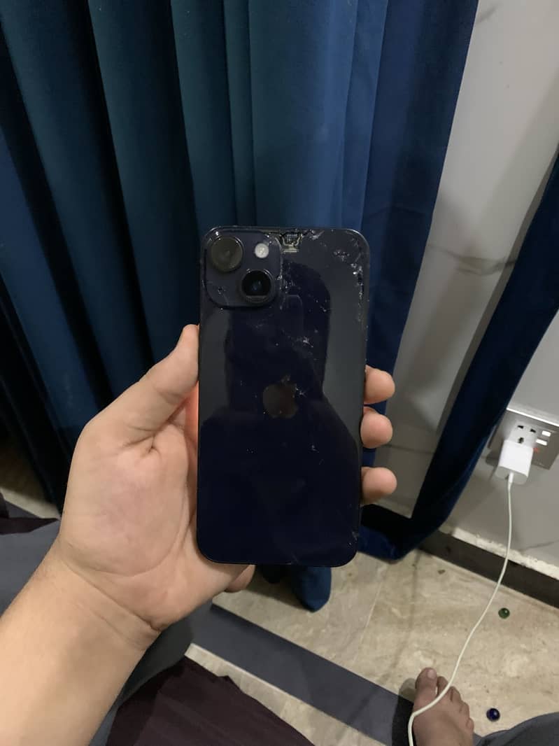 Apple iPhone 14 4