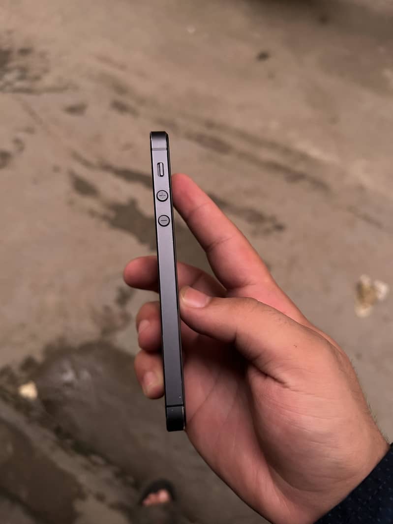 Apple iPhone 5 1