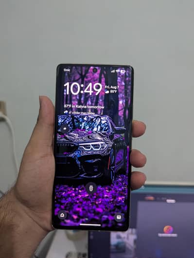 Google Pixel 7 Pro glass crack