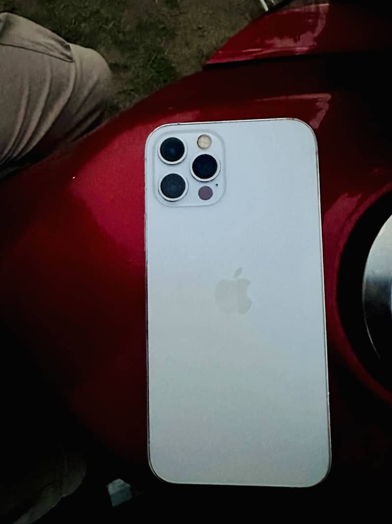 iphone 12 Pro 4