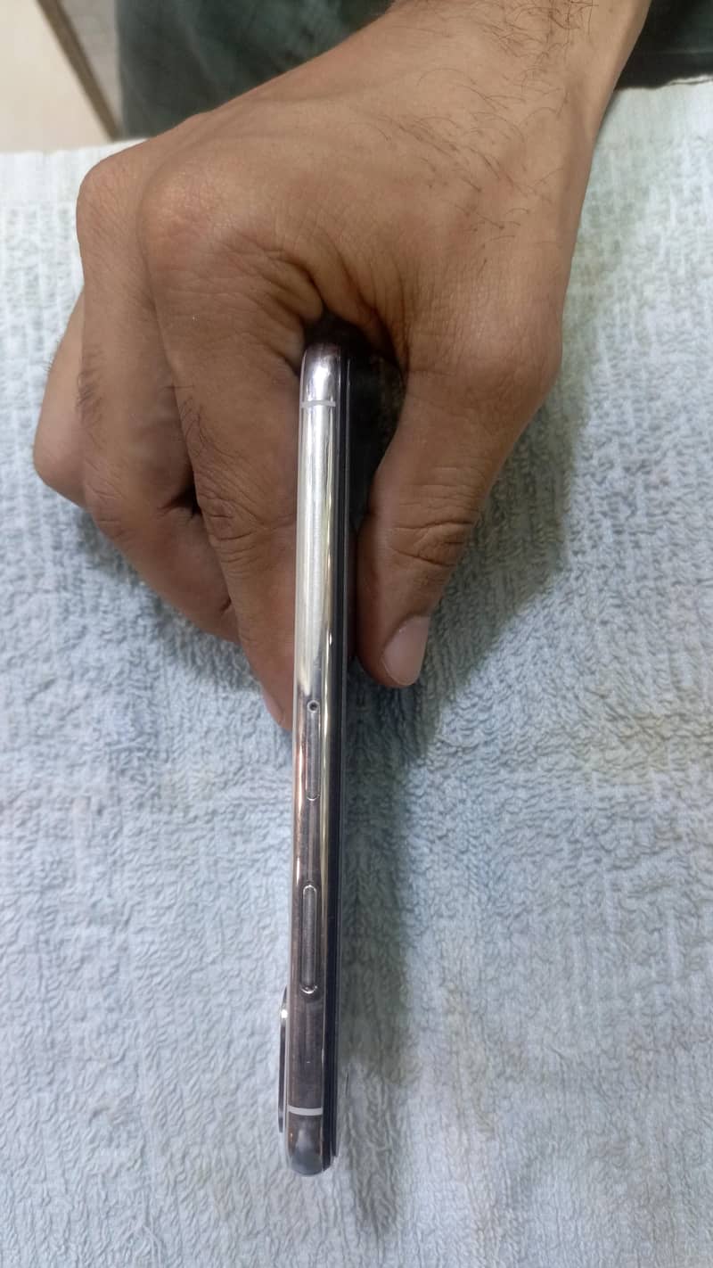 Apple iPhone X 1