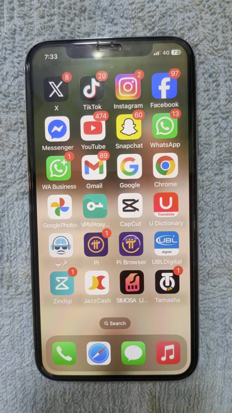 Apple iPhone X 3