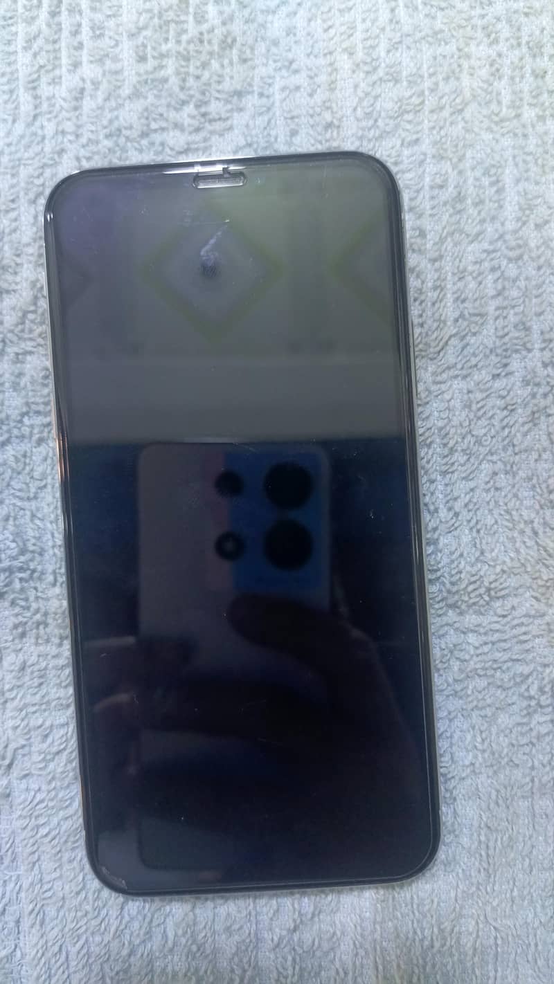 Apple iPhone X 4