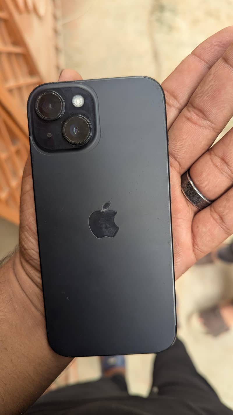 Apple iPhone 15 3