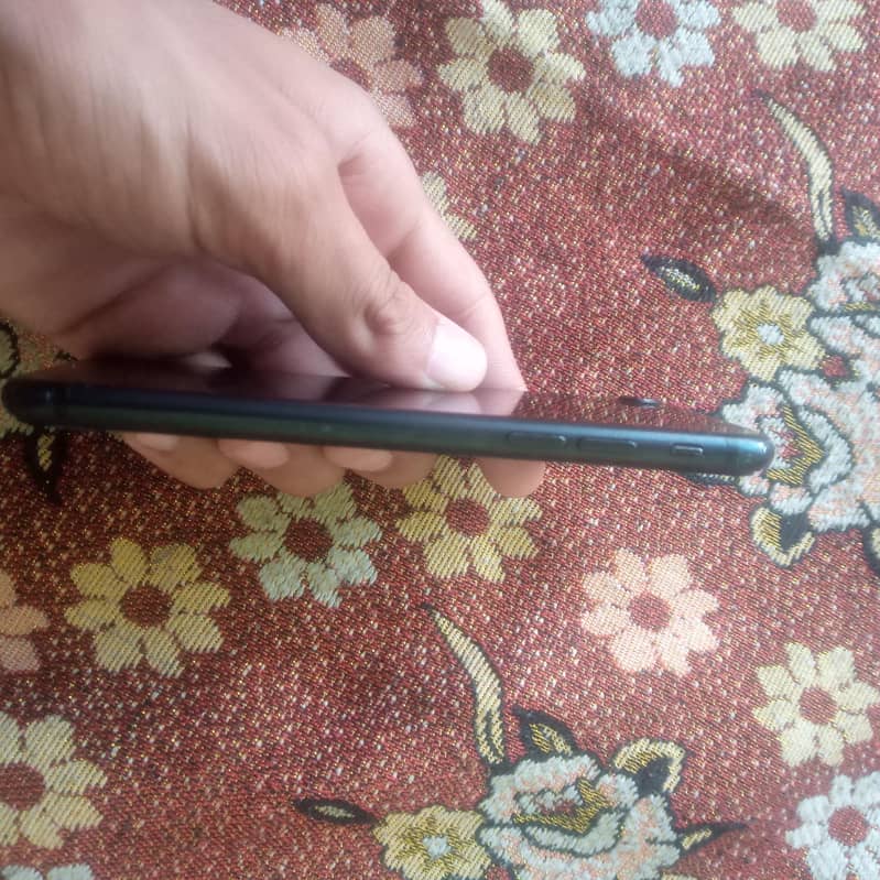 Apple iPhone 7 5