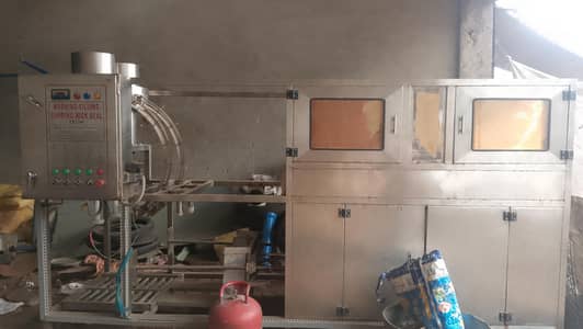 Despenser bottle filling machine