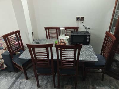 Dining Table (6 Chairs)