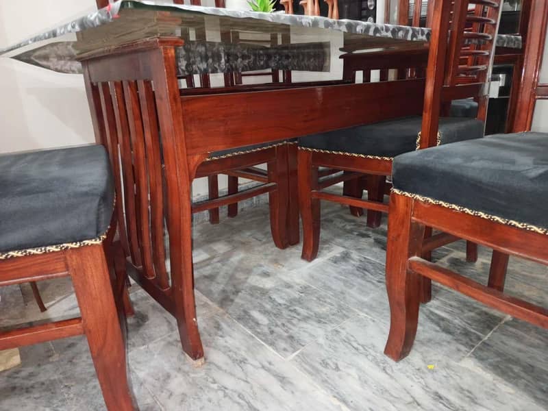 Dining Table (6 Chairs) 7