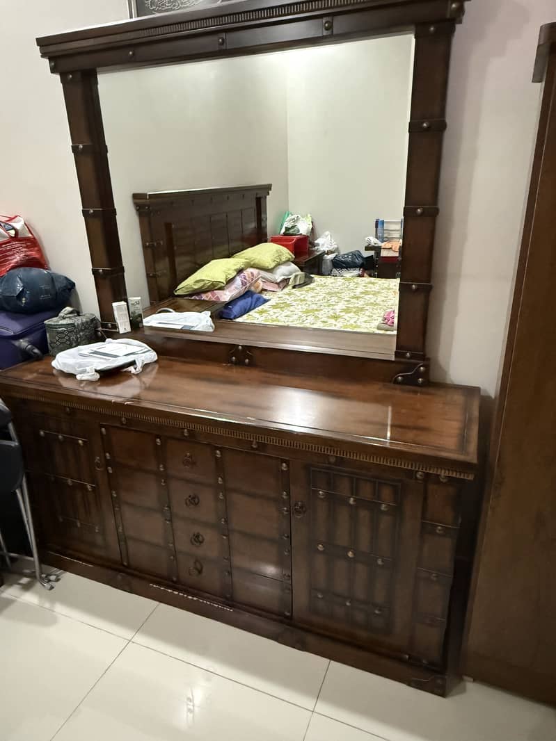Dressing table 1