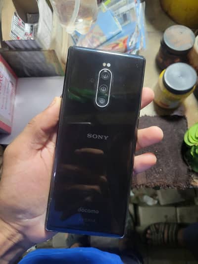 Sony experia 1 oem unlock non pta 6/64 GB best for gaming and camera