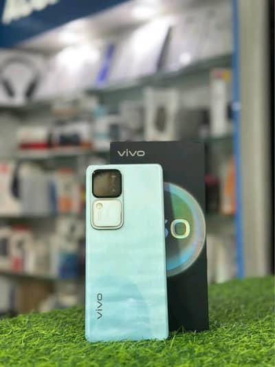 Vivo V30 12GB RAM 256GB memory PTA approved 0326=3221=824