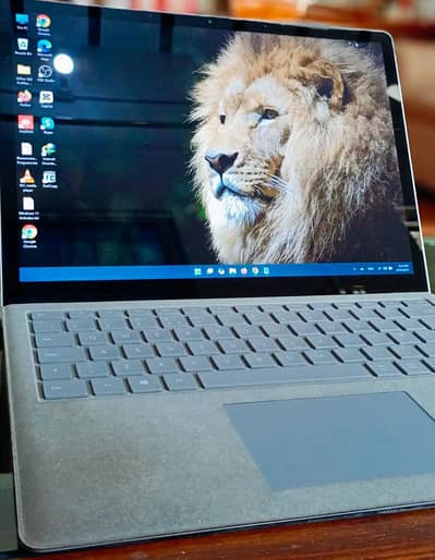 Microsoft Surface Laptop | Core i5 | 8GB RAM | Touch + Windows 11 Pro