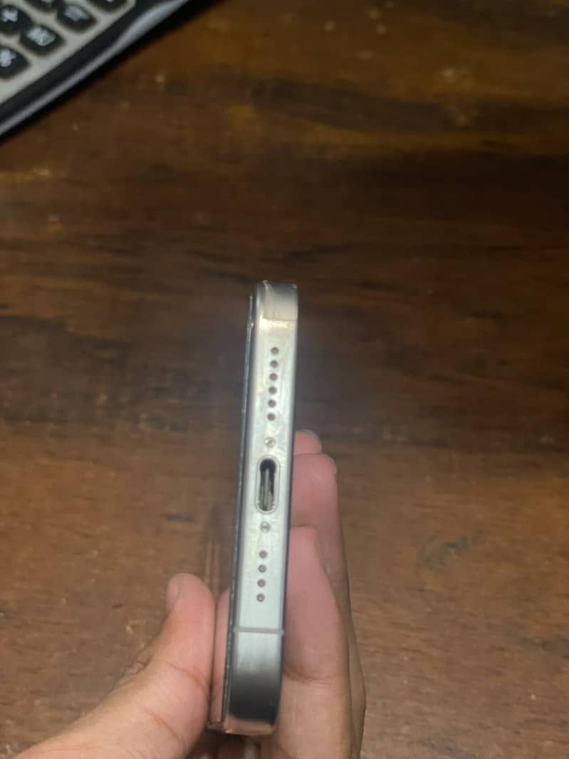 Apple iPhone 15 Pro Max 5