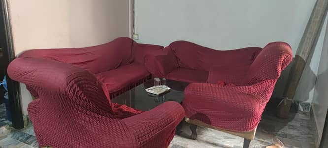 7 seater sofa with table and cover just like new condition