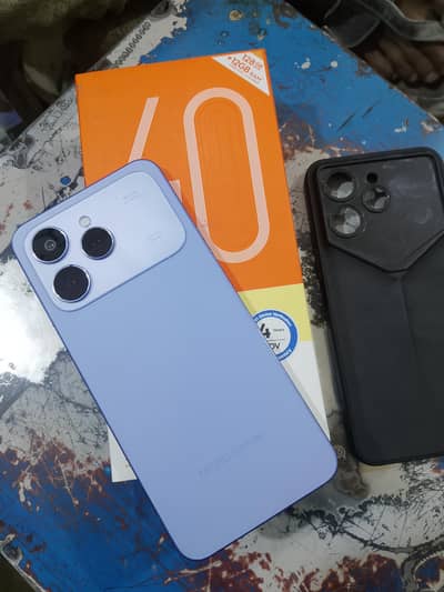 Tecno spark 40 6/128 complete Saman 8 month warranty