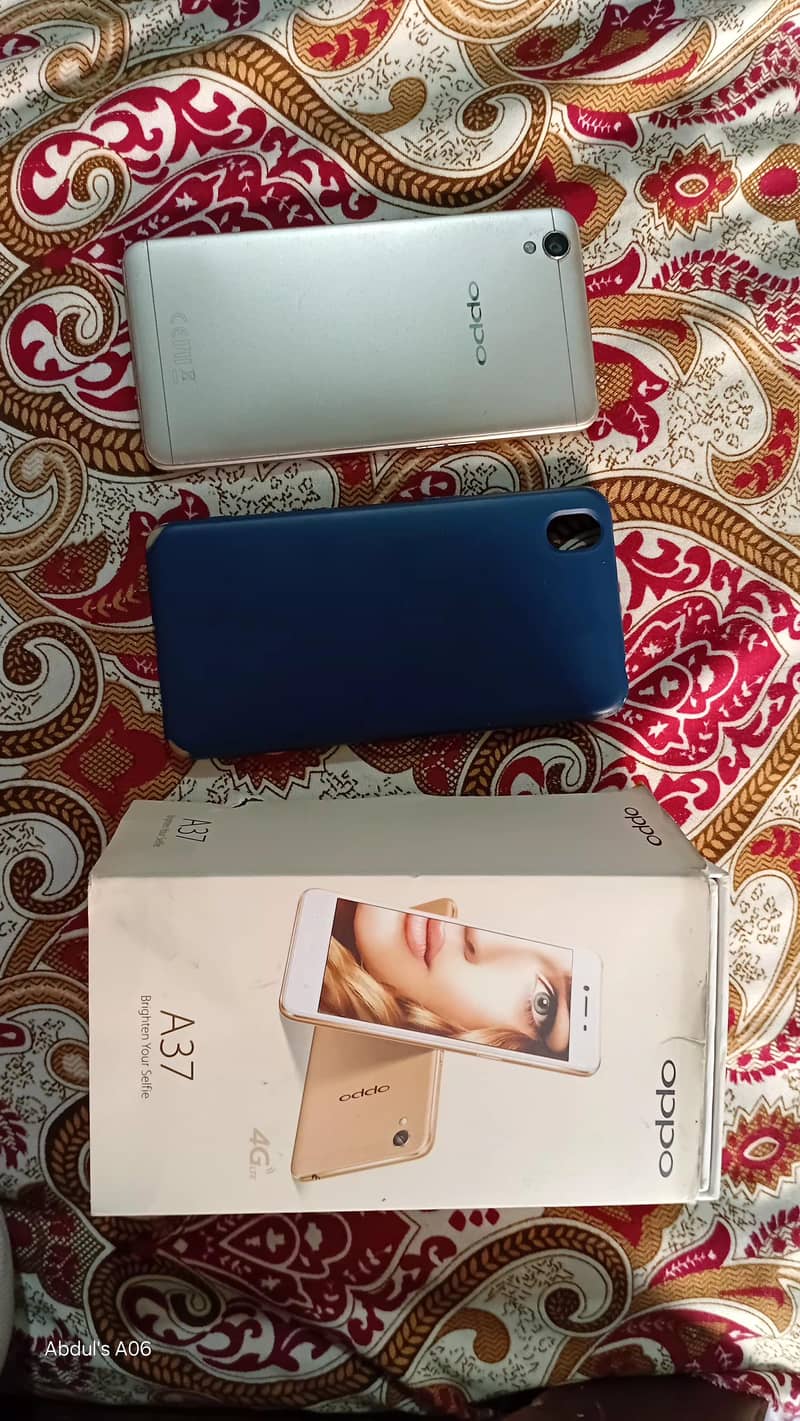 OPPO A37 2