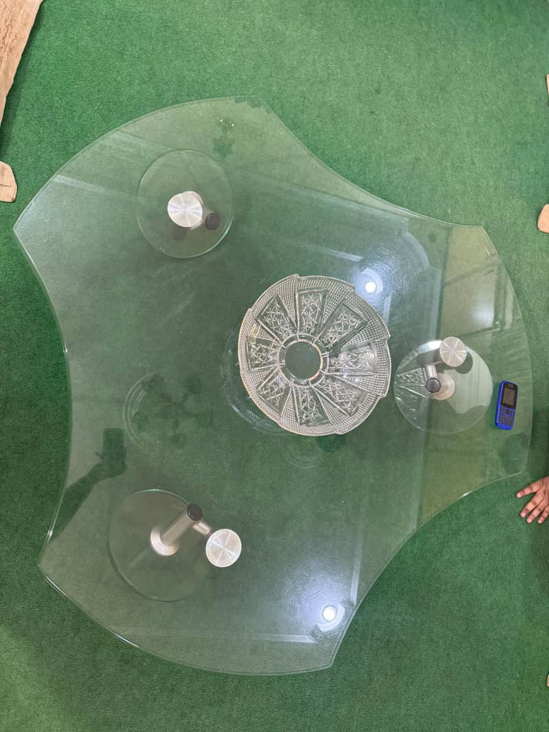 stylish table 0