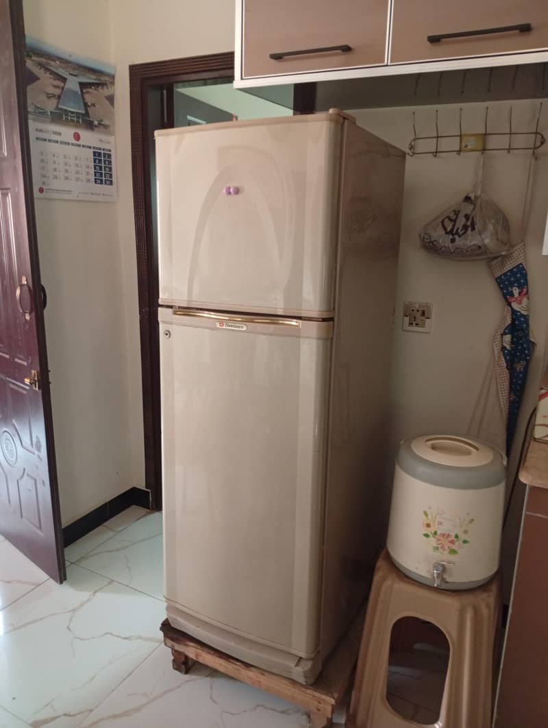 Dawlance refrigerator 0