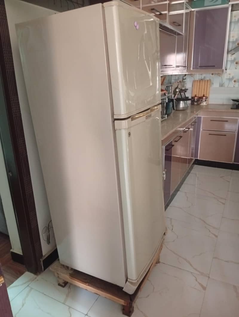 Dawlance refrigerator 1