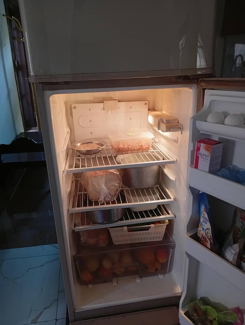 Dawlance refrigerator 3