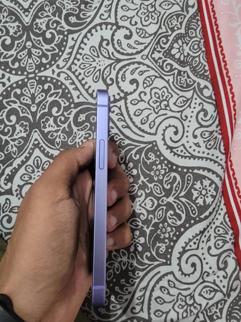 Apple iPhone 12 mini 3