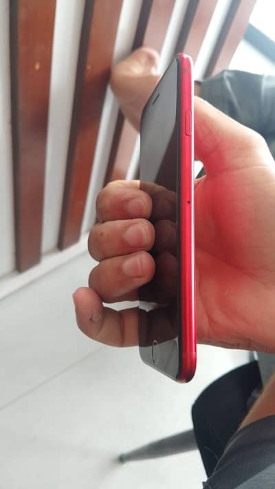 Apple iPhone SE. . . 2th contact. . . . 03176613361