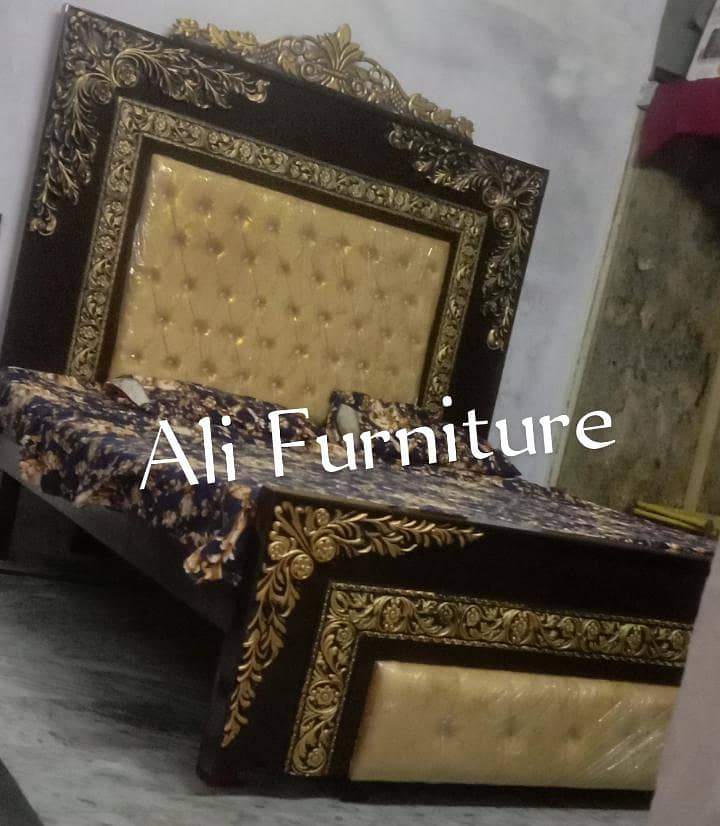 Double bed / Bed set / King bed. 4
