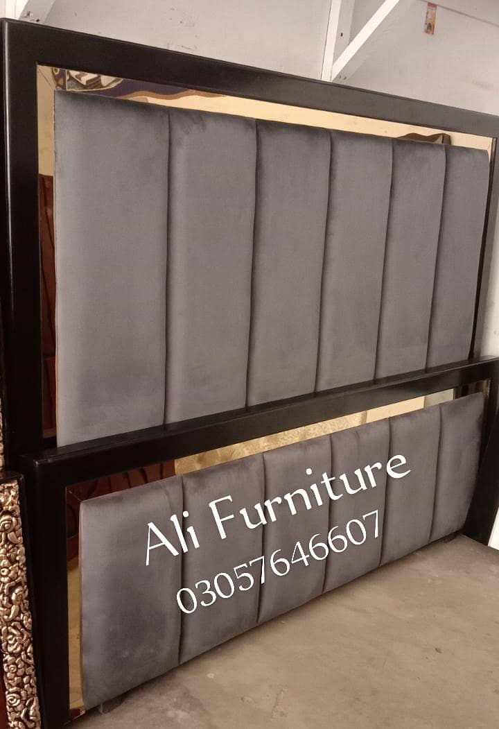 Double bed / Bed set / King bed. 8