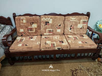 5 seater sofa pure wood.