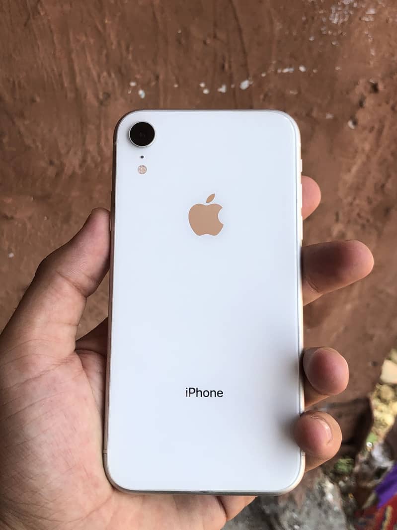 Apple iPhone XR 5