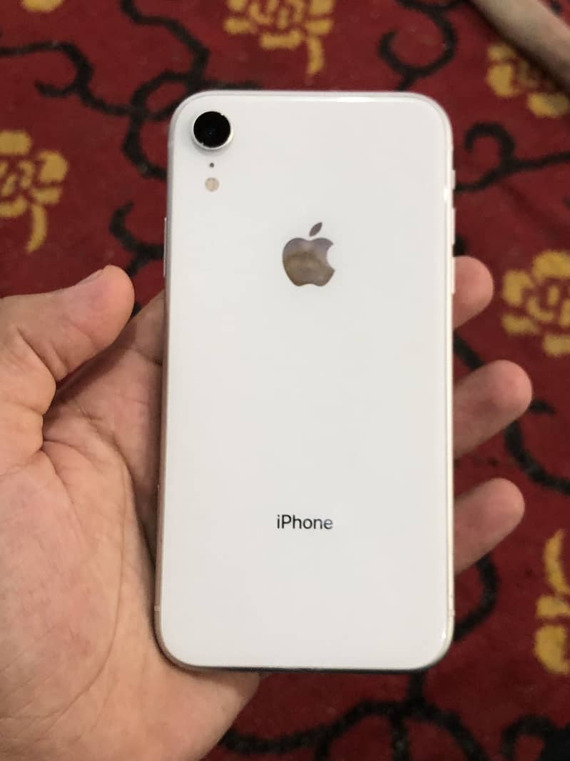 Apple iPhone XR 6