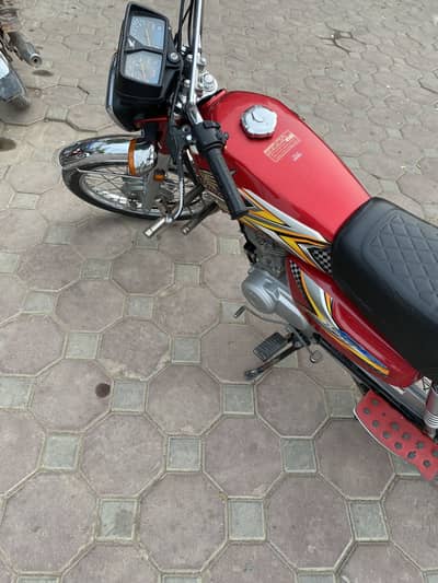 Honda Bike 125CG urgent for sale