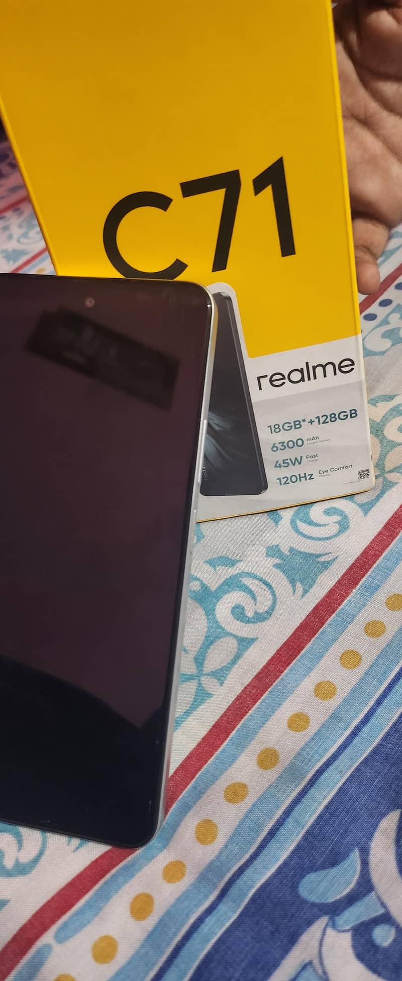 Realme C71 3
