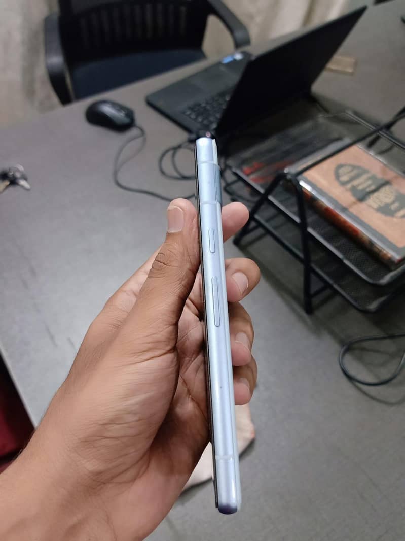 Google Pixel 7a 1