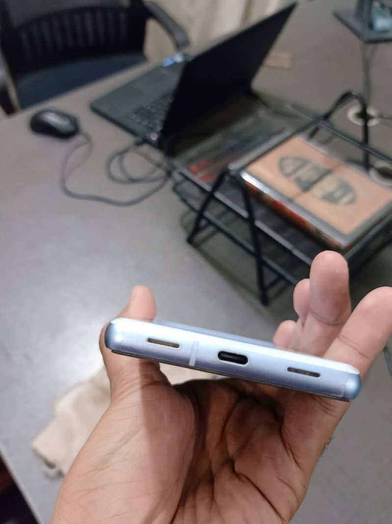 Google Pixel 7a 4