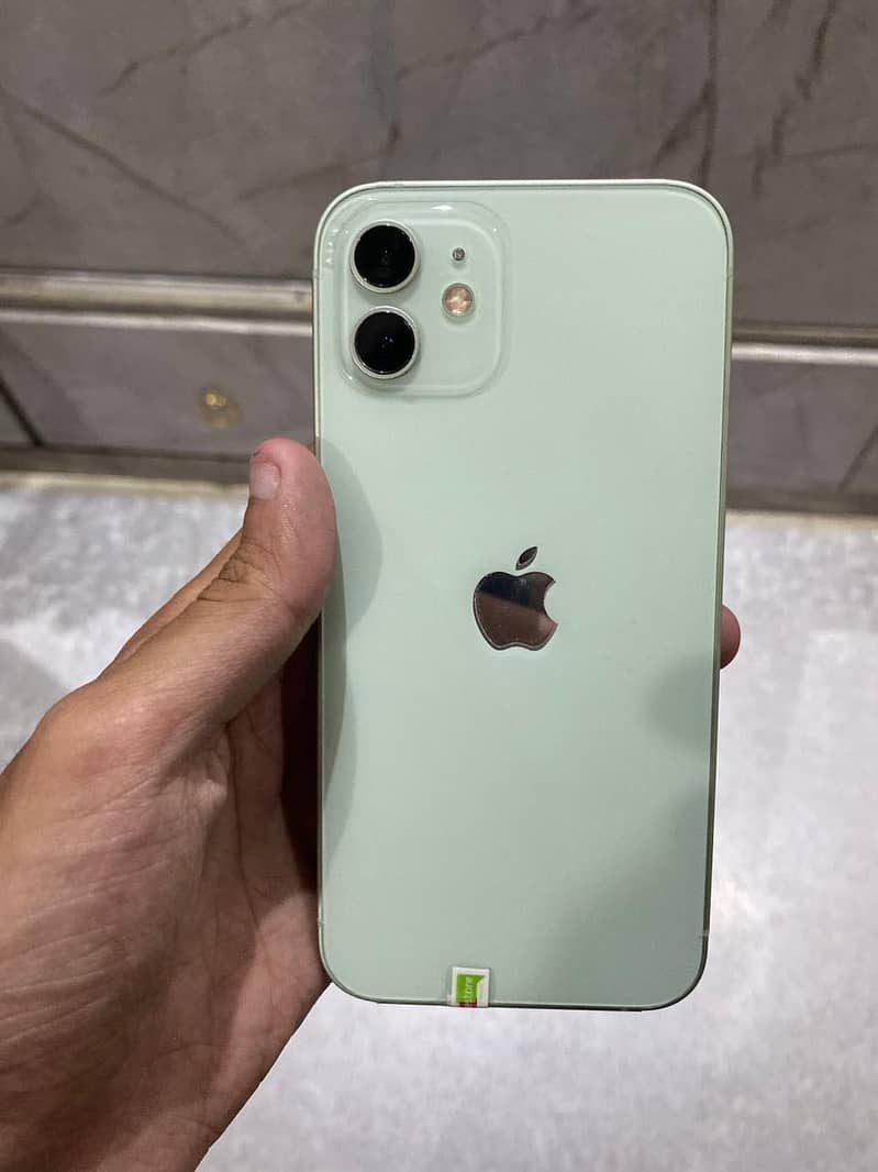 Apple iPhone 12 5