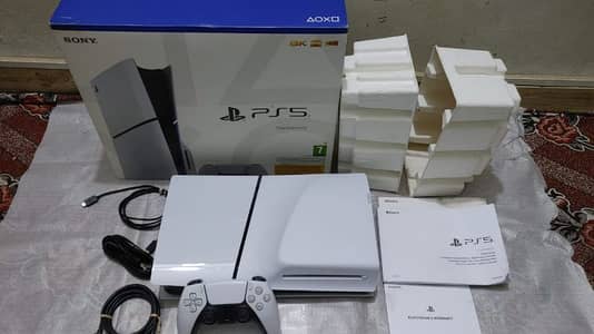 playstation PS5 slim disc , 1tb storage