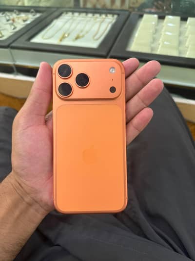 Apple iPhone 17 Pro Max 20 cycle used only