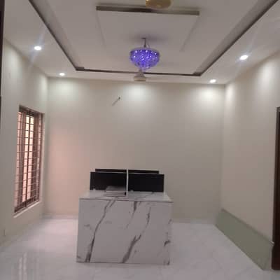 1 kinal single story house for rent in U. E. T housing society with 10KV solar (picture random)