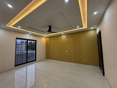 1 kinal single story house for rent in U. E. T housing society with 10KV solar (picture random)