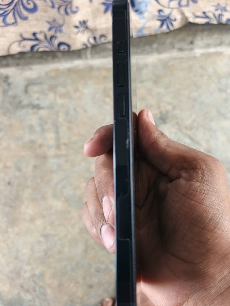 Apple iPhone 14 plus 4