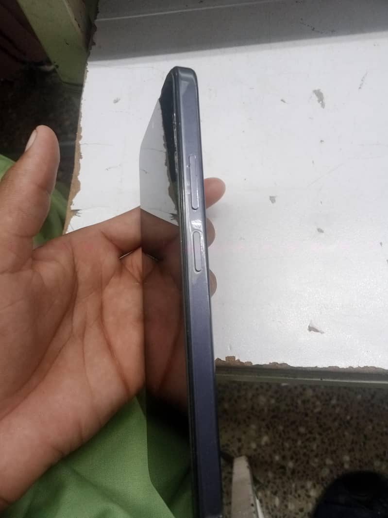 OPPO A6 4