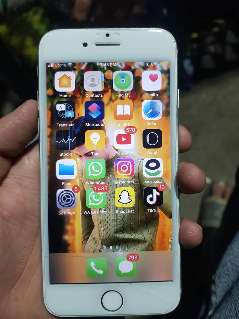 Apple iPhone 7 1