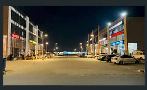 5 Marla Commercial Full Building In Business Bay Is Available For Rent