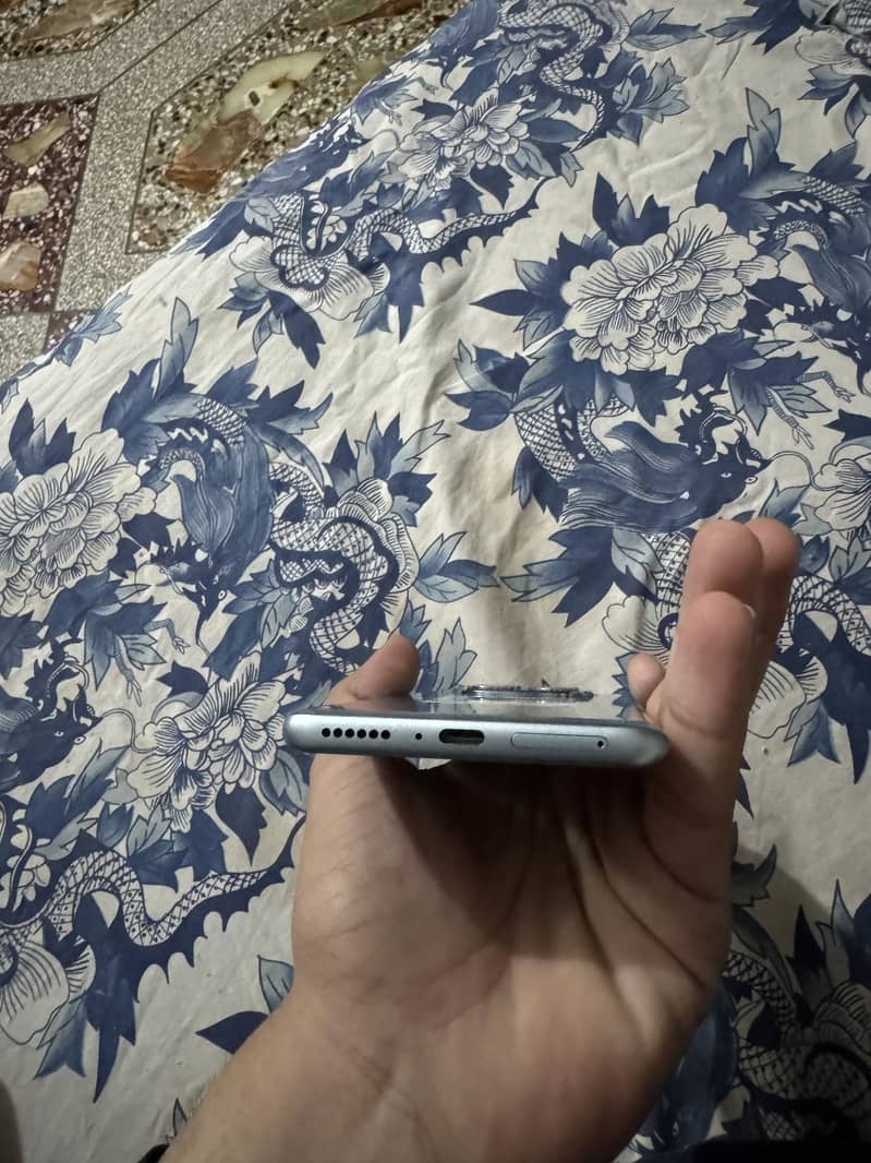 Xiaomi Redmi Note 15 4