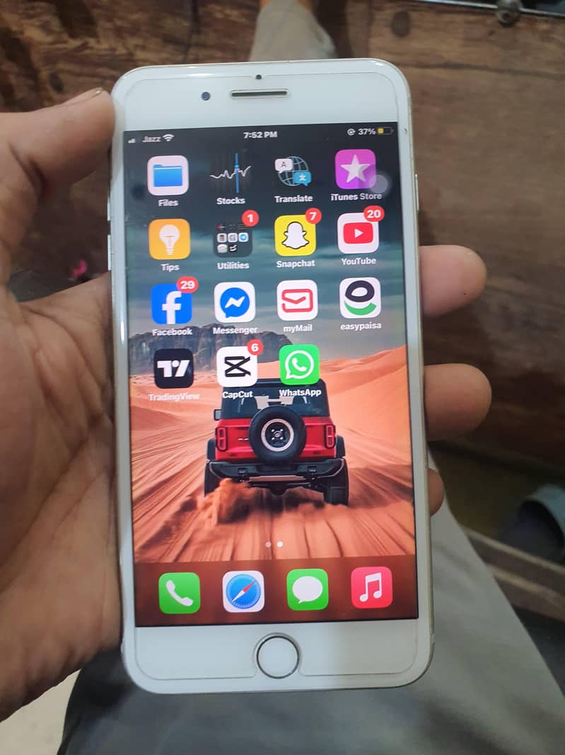 Apple iPhone 7 Plus 4