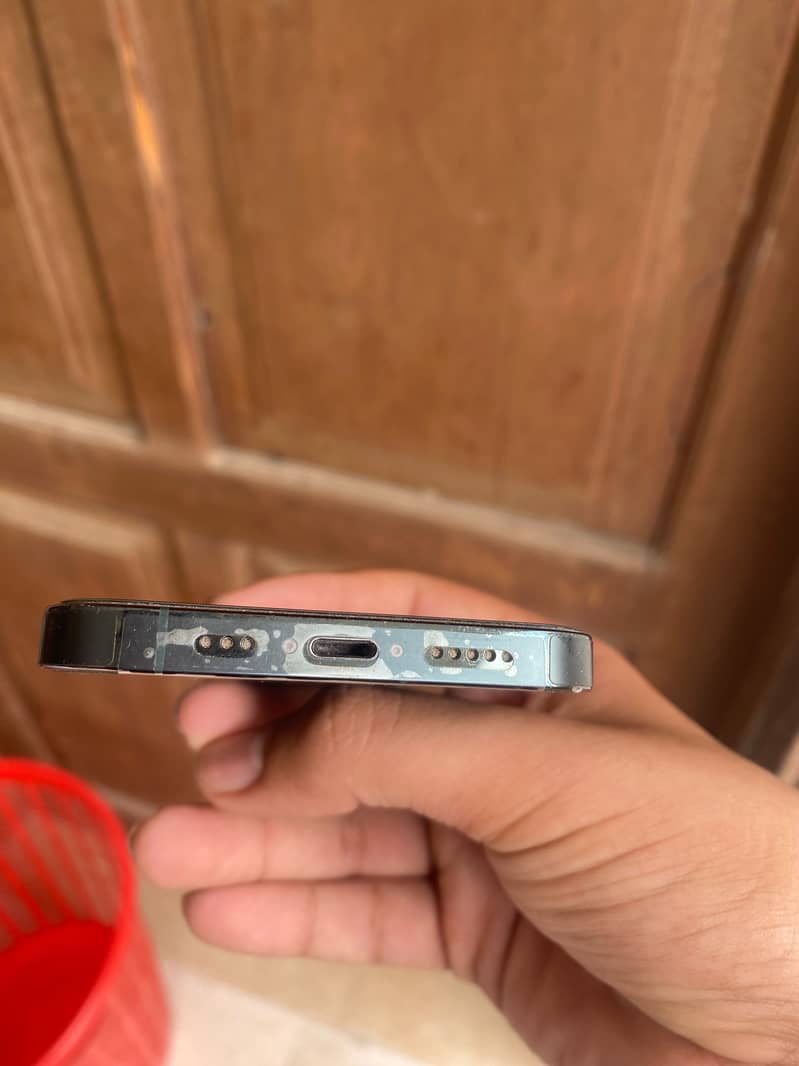 iPhone 13 Pro FU 4