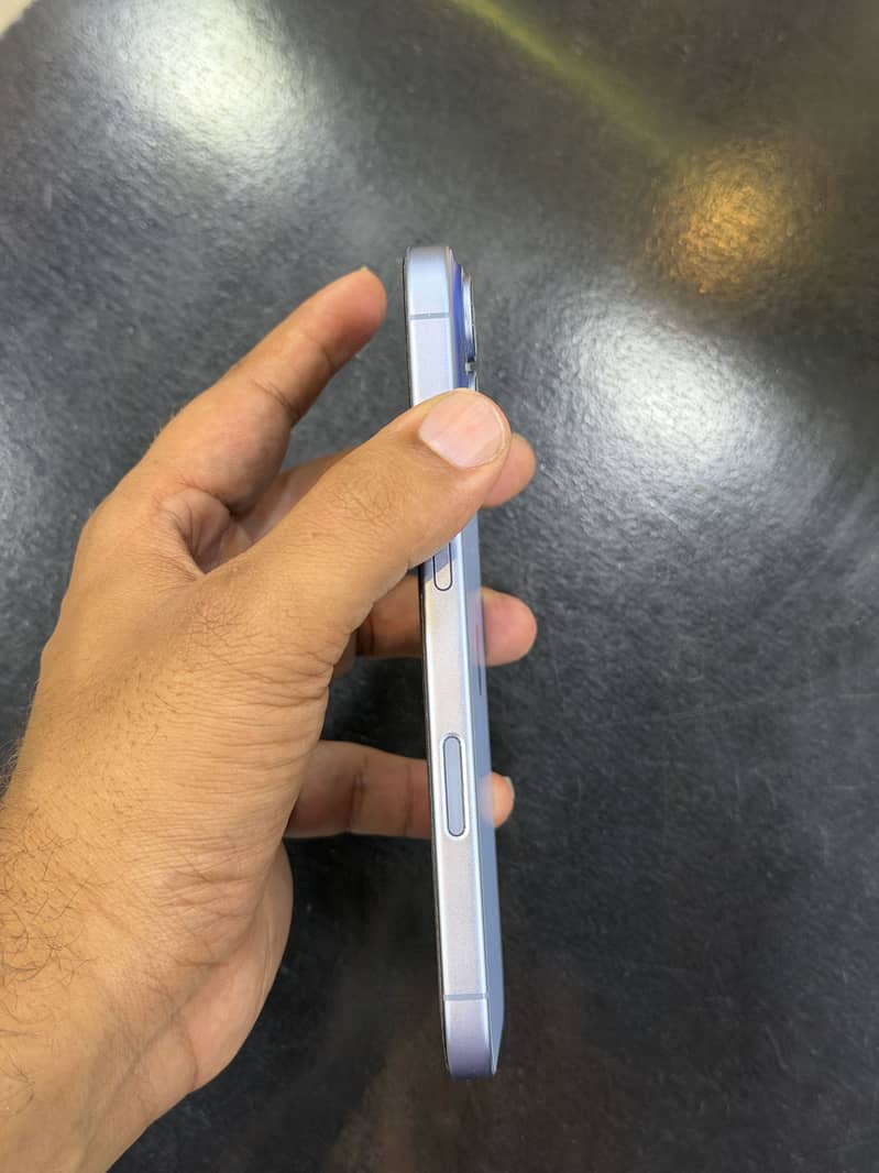 Apple iPhone 17 3