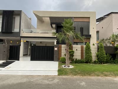 1 Kanal Furnished Designer House On Best Loaction Of Lake City For Sale